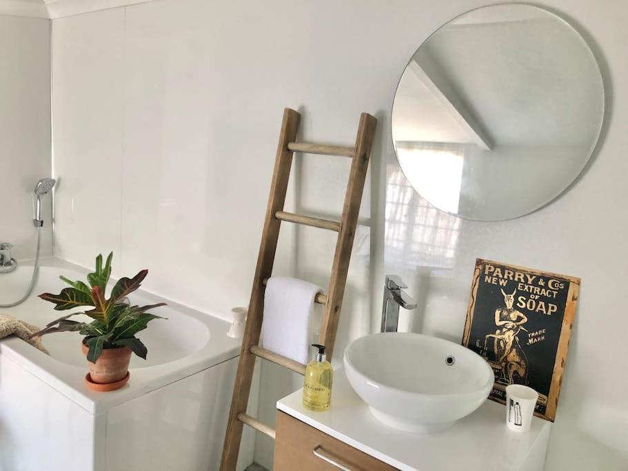 Cosy Farmhouse Escape In Monmouthshire Villa Wolves Newton Buitenkant foto